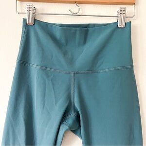 Lululemon Wunder Unders, Persian Blue